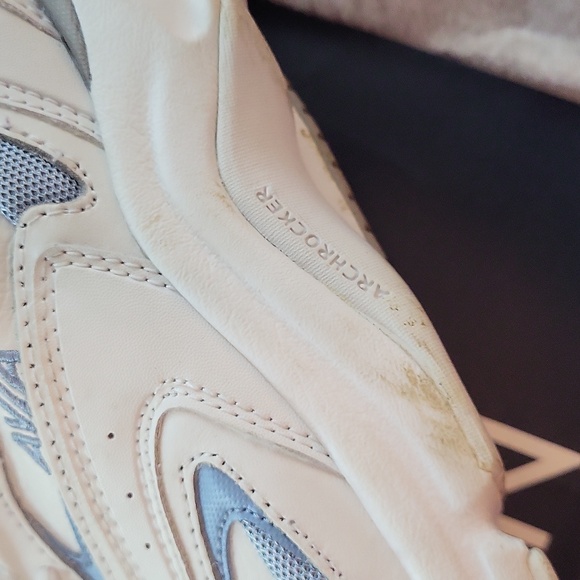 Avia 330 Archrocker White and Blue Women's Heavy Duty Dad Sneakers - Picture 14 of 15